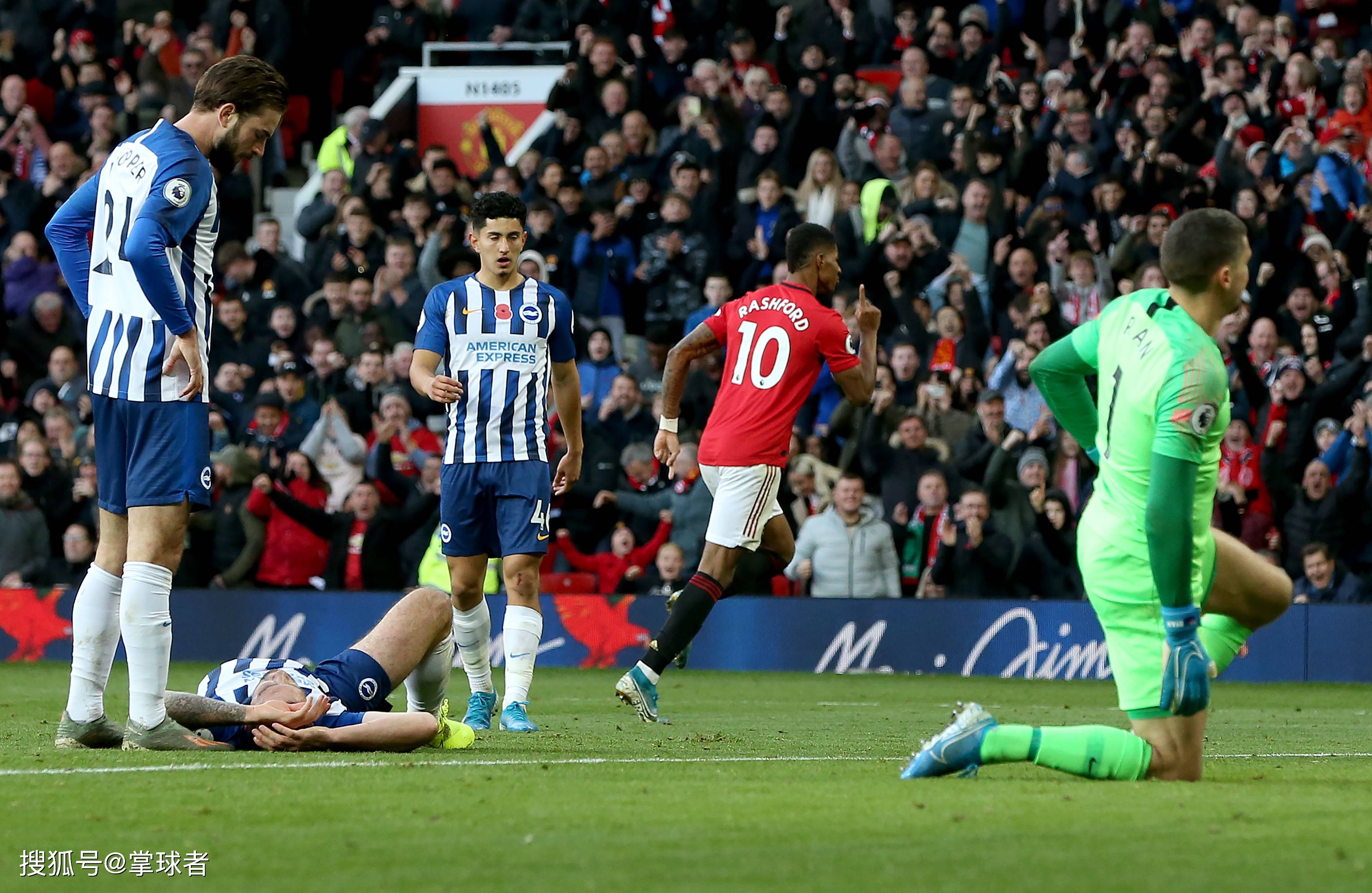 管理层密切 管理层密切